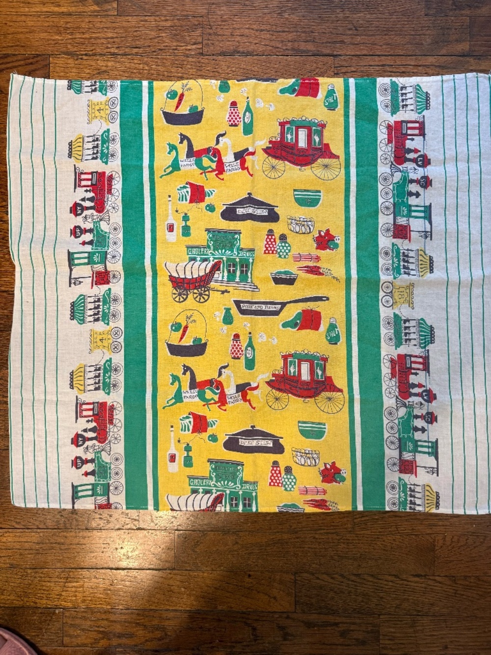 Vintage 1950s Hemmed Tea Towel w/Adorable Novelty Design